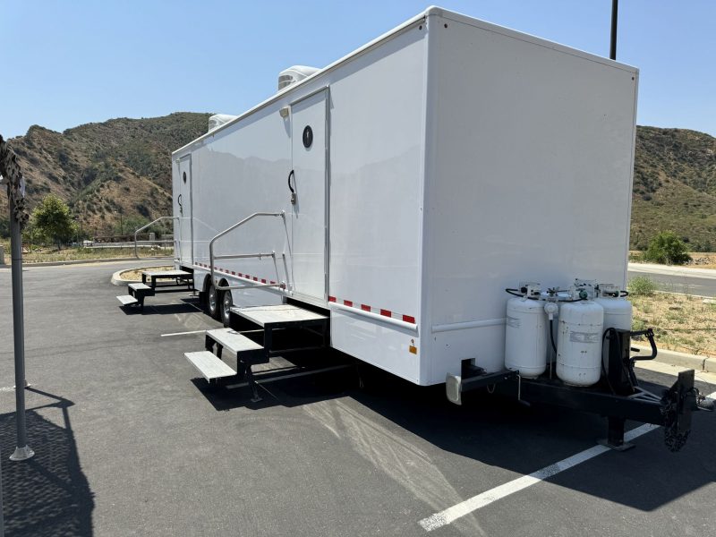Shower trailers | coppper collar services